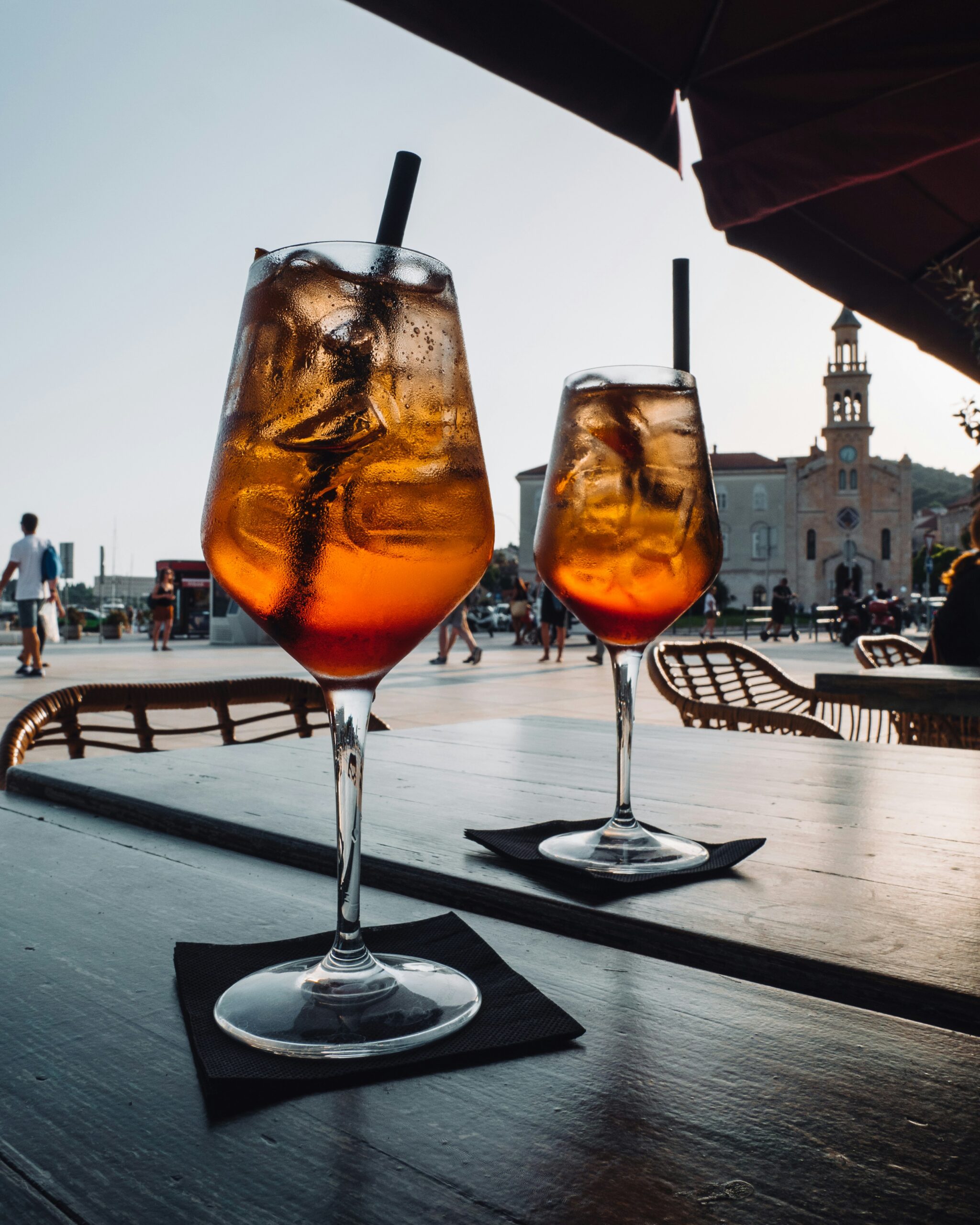 Aperitivo di beneficenza in terrazza a Bologna