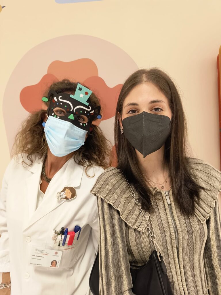 Romina insieme alla dott.ssa Sara Ruggeri, psicologa.